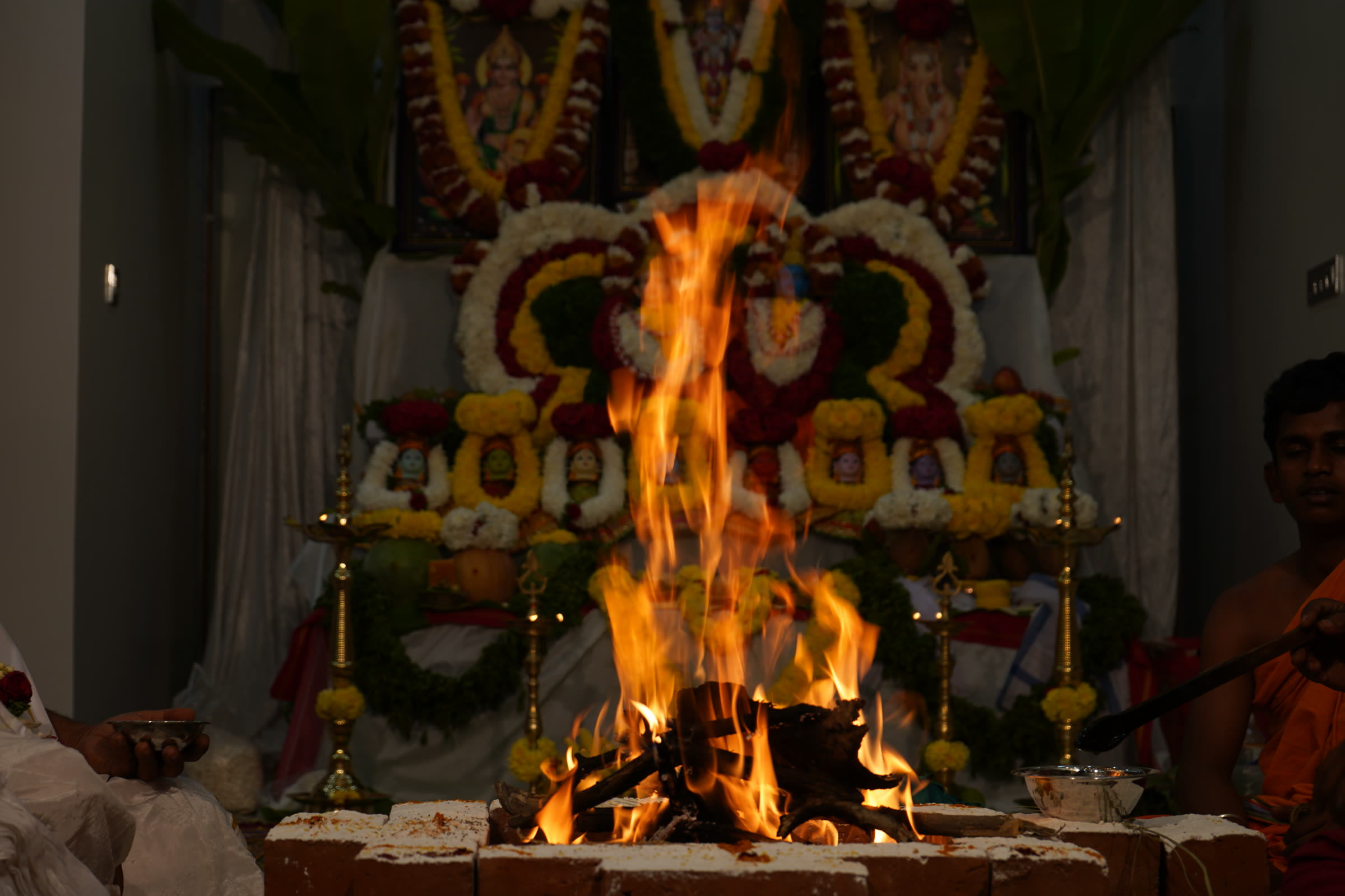Gruhapravesha housewarming pooja photographed by Lumeora Studios in Bangalore